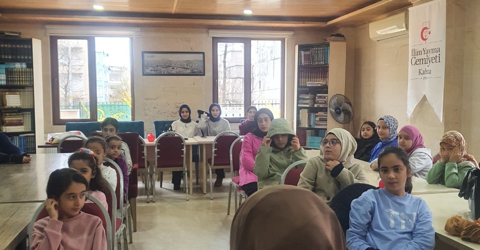 BİRUNİ KÜLLİYESİN'DE SÖYLEŞİ 